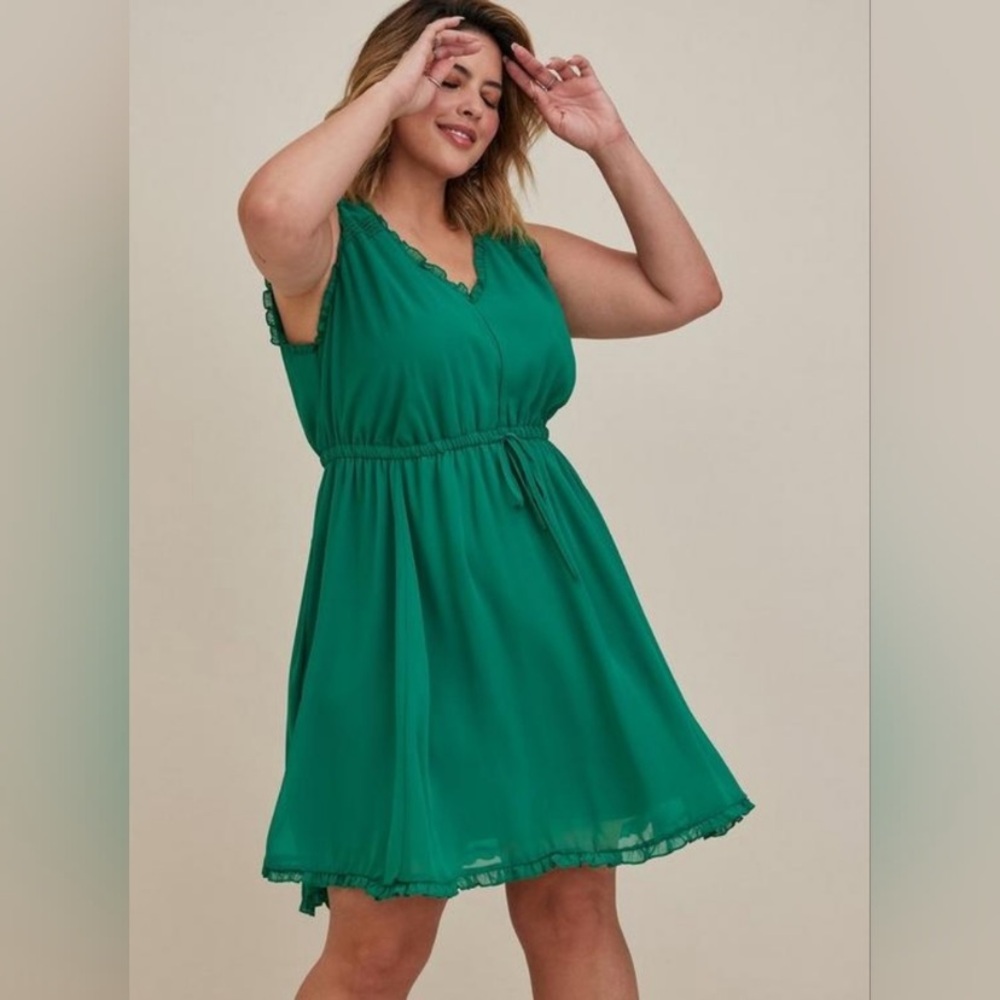 Torrid Chiffon Ruffle Trim Mini Dress Kelly Green NWOT 3 - Picture 3 of 8